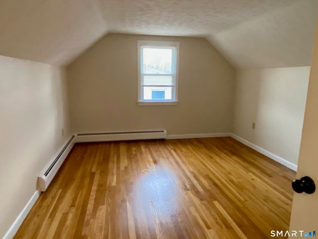 31 Gordon Avenue, Enfield, CT 06082