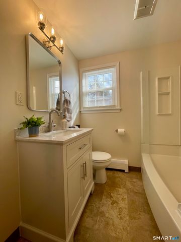 31 Gordon Avenue, Enfield, CT 06082