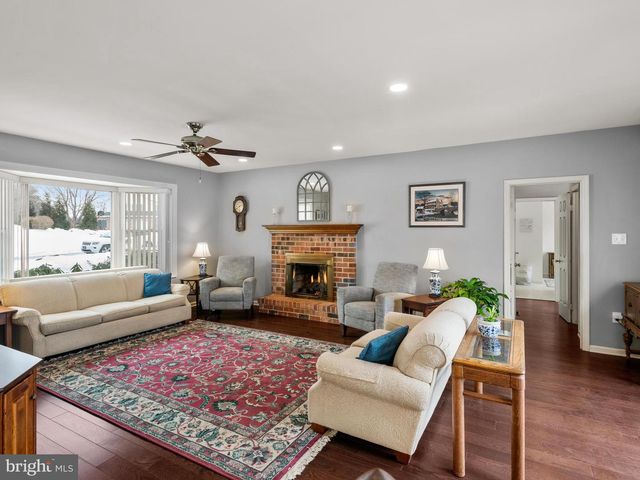 1628 HERRON LN, West Chester, PA 19380