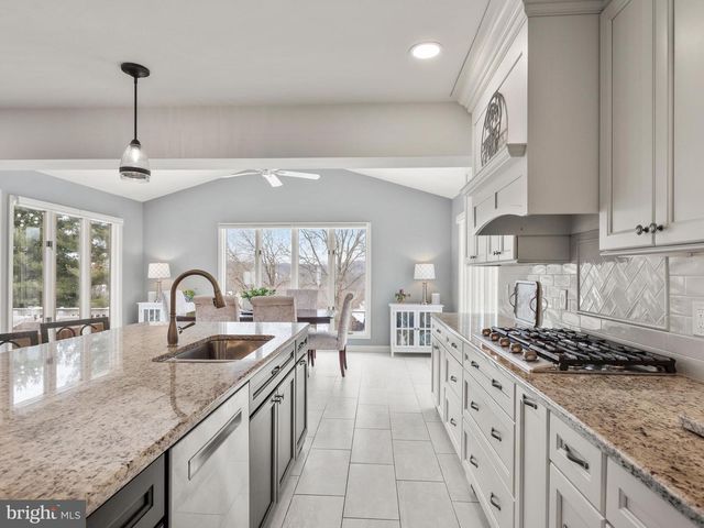 1628 HERRON LN, West Chester, PA 19380