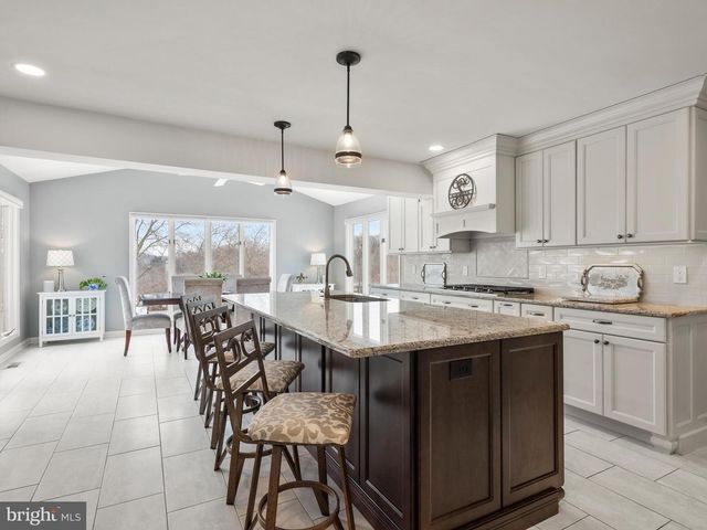 1628 HERRON LN, West Chester, PA 19380