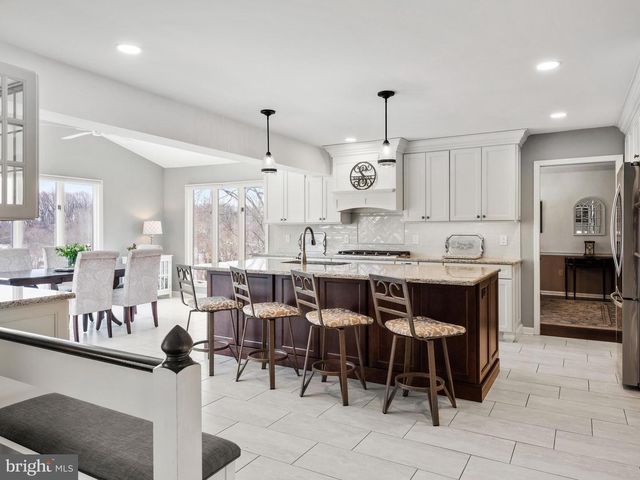 1628 HERRON LN, West Chester, PA 19380