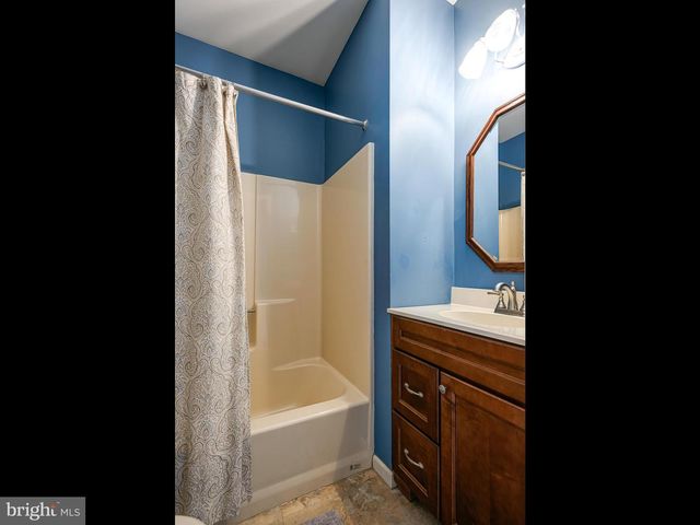 1628 HERRON LN, West Chester, PA 19380