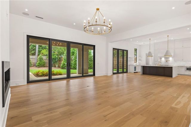 4550 Jolyn Place, Sandy Springs, GA 30342