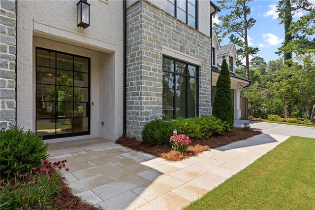 4550 Jolyn Place, Sandy Springs, GA 30342