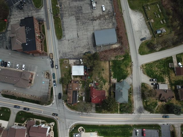 221 Clay Pike, North Huntingdon, PA 15642