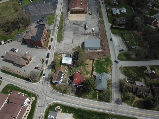 221 Clay Pike, North Huntingdon, PA 15642