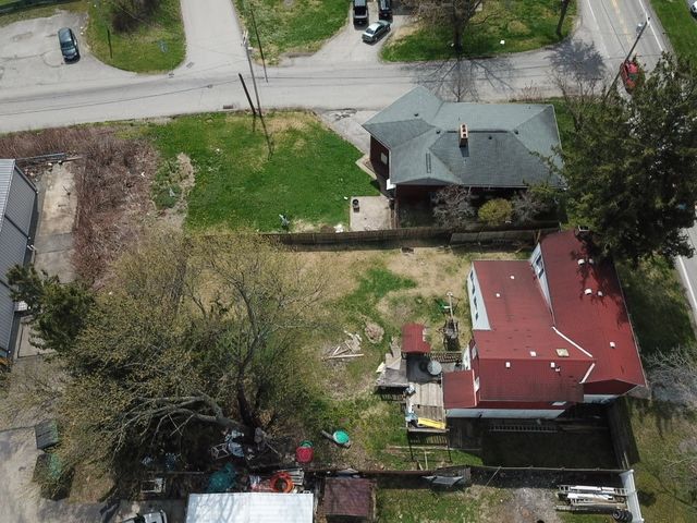 221 Clay Pike, North Huntingdon, PA 15642