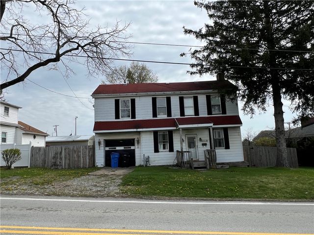 221 Clay Pike, North Huntingdon, PA 15642