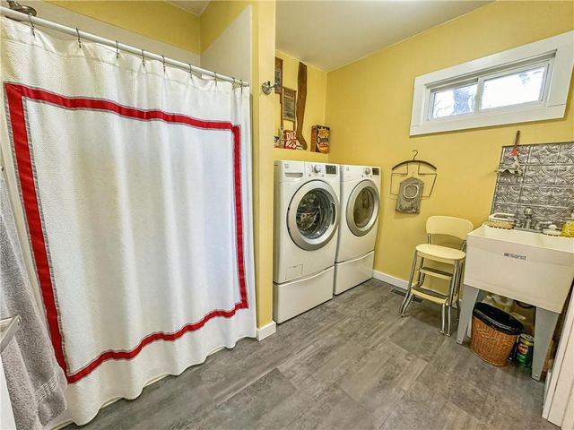 211 Lawn Avenue, Maryville, MO 64468