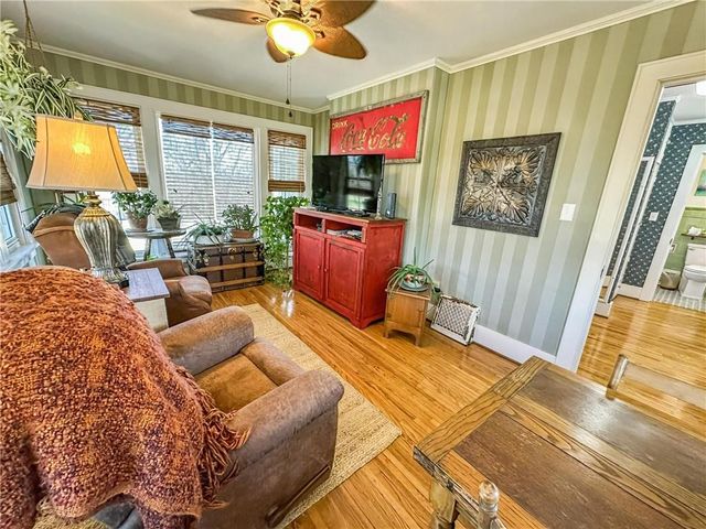 211 Lawn Avenue, Maryville, MO 64468