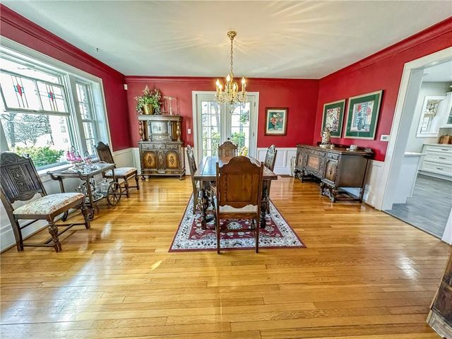 211 Lawn Avenue, Maryville, MO 64468