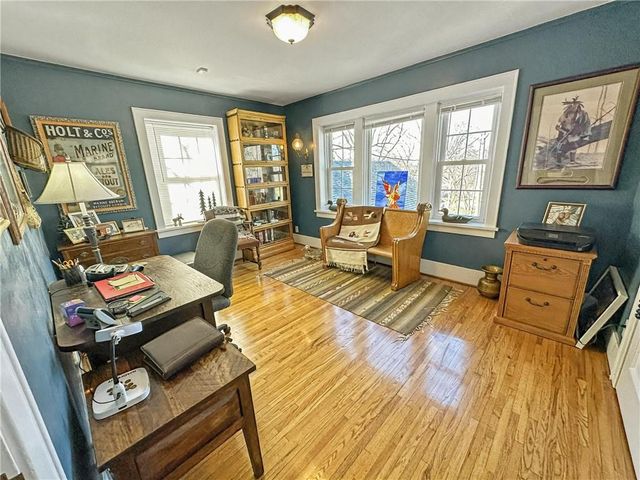 211 Lawn Avenue, Maryville, MO 64468