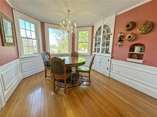 211 Lawn Avenue, Maryville, MO 64468