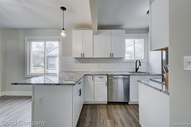 1636 W Troy Street, Ferndale, MI 48220