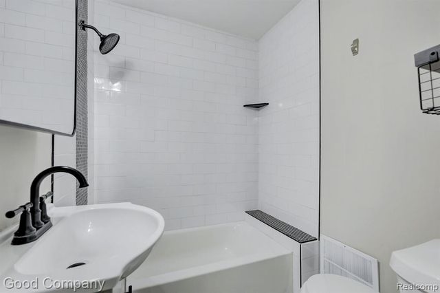 1636 W Troy Street, Ferndale, MI 48220