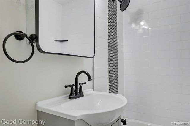 1636 W Troy Street, Ferndale, MI 48220