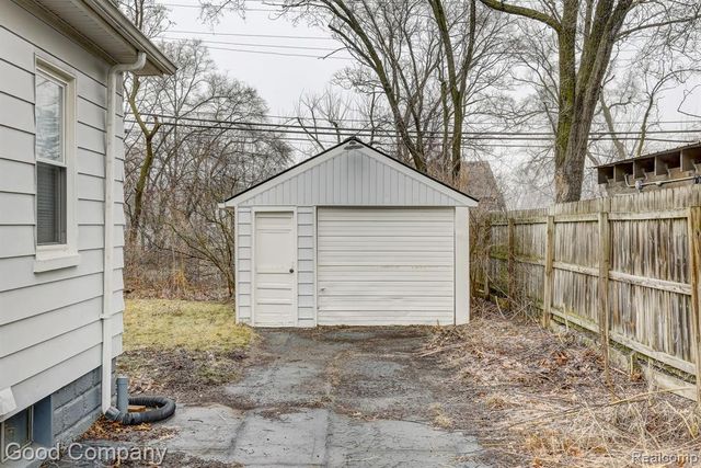 1636 W Troy Street, Ferndale, MI 48220