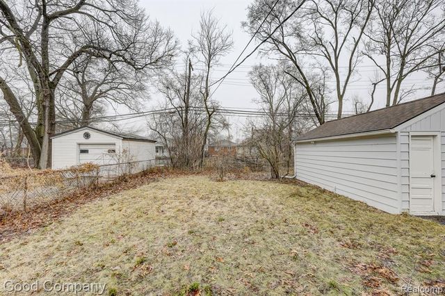 1636 W Troy Street, Ferndale, MI 48220