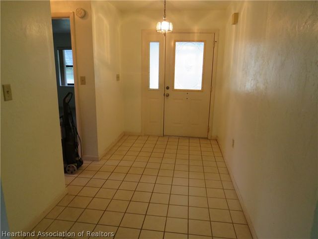 176 Grandview Boulevard, Lake Placid, FL 33852