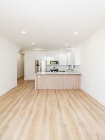 1245 S Fairfield Avenue 2, Chicago, IL 60608