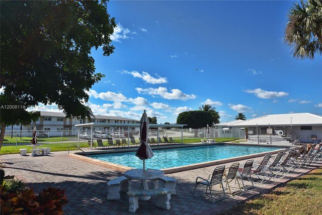 141 NW 28th St, Pompano Beach, FL 33064