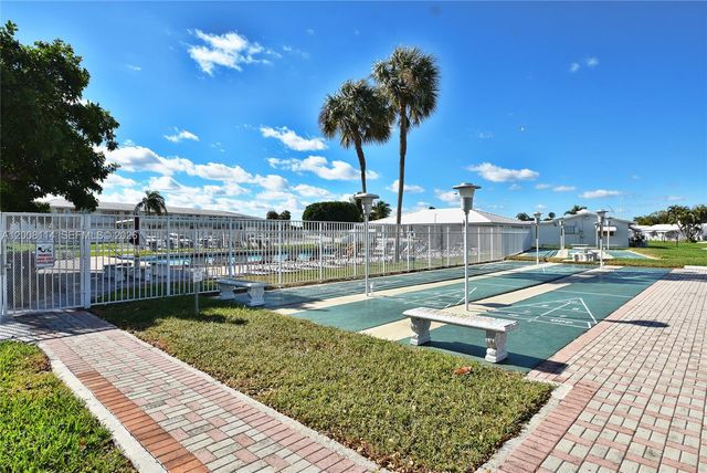 141 NW 28th St, Pompano Beach, FL 33064