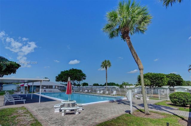 141 NW 28th St, Pompano Beach, FL 33064