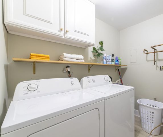 210 Clinton Street B, Lowell, IN 46356