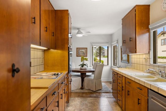 360 Central Avenue, Pacific Grove, CA 93950