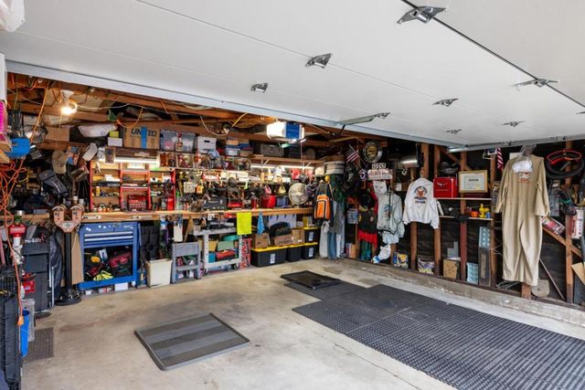 360 Central Avenue, Pacific Grove, CA 93950