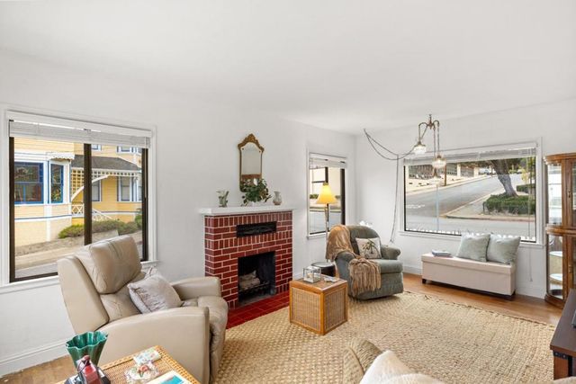 360 Central Avenue, Pacific Grove, CA 93950