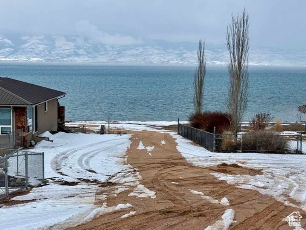 Image 13 of property listing at 3907 EAST SHORE RD # 15, Saint Charles, ID 83272