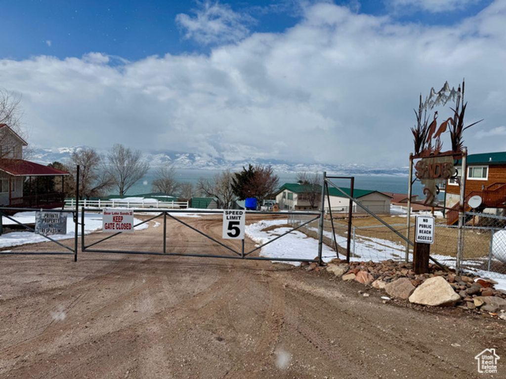 Image 20 of property listing at 3907 EAST SHORE RD # 15, Saint Charles, ID 83272