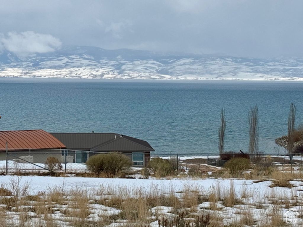Image 5 of property listing at 3907 EAST SHORE RD # 15, Saint Charles, ID 83272