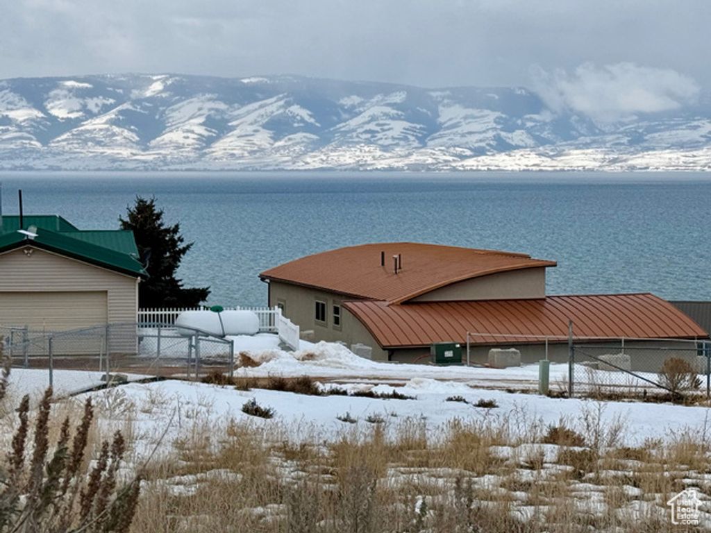 Image 8 of property listing at 3907 EAST SHORE RD # 15, Saint Charles, ID 83272