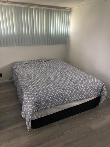 812 SW 1ST Court, Hallandale Beach, FL 33009