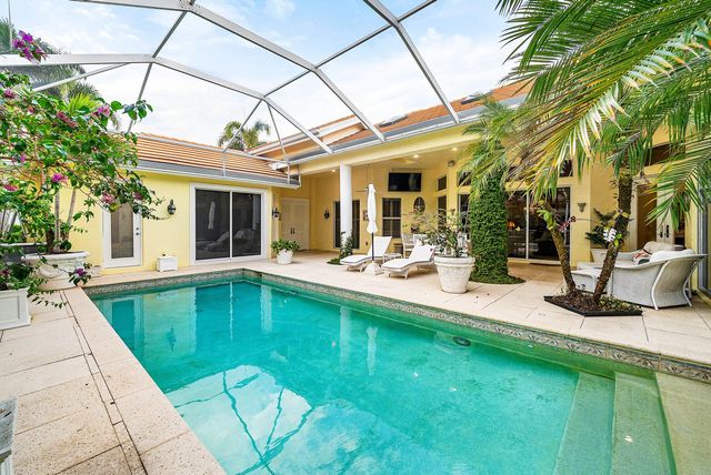 103 Pembroke Drive, Palm Beach Gardens, FL 33418