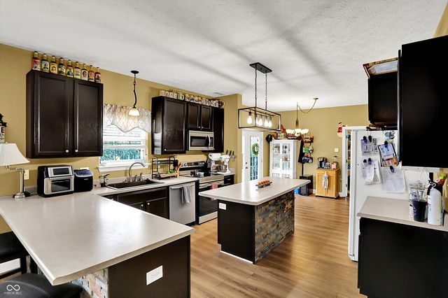 8236 Holmard Place, Indianapolis, IN 46259