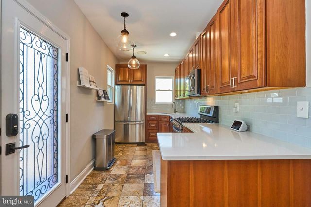 255 N BRYAN ST, Arlington, VA 22201