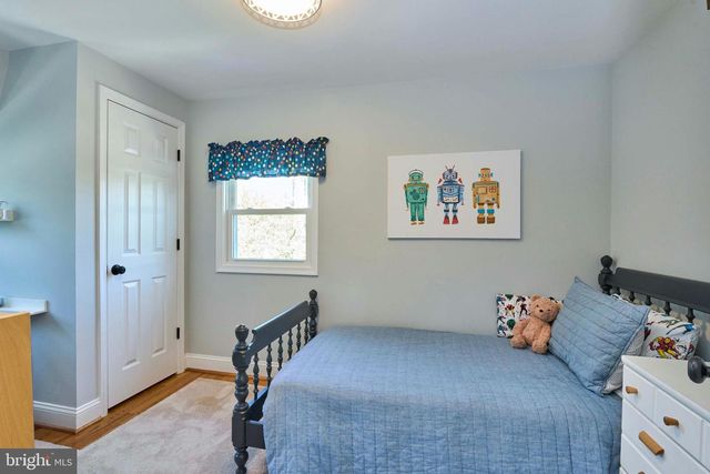 255 N BRYAN ST, Arlington, VA 22201