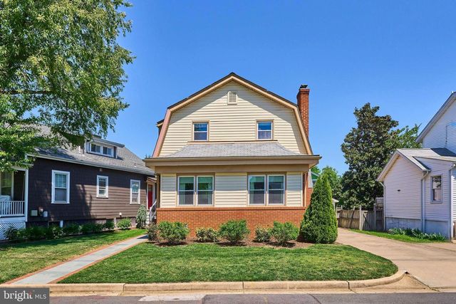 255 N BRYAN ST, Arlington, VA 22201