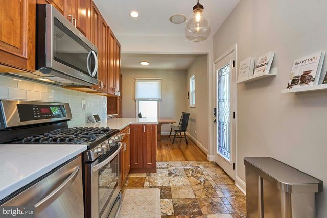 255 N BRYAN ST, Arlington, VA 22201