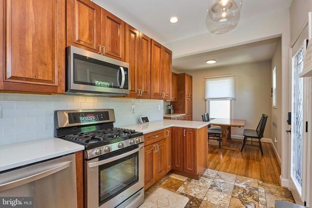 255 N BRYAN ST, Arlington, VA 22201