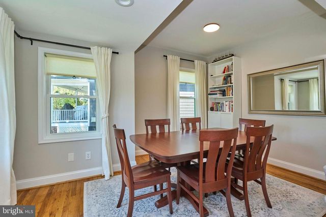 255 N BRYAN ST, Arlington, VA 22201