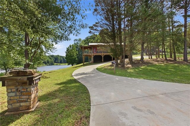 456 Oak Springs Road, Clarkesville, GA 30523
