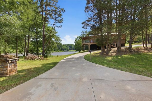 456 Oak Springs Road, Clarkesville, GA 30523
