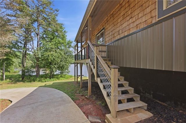 456 Oak Springs Road, Clarkesville, GA 30523