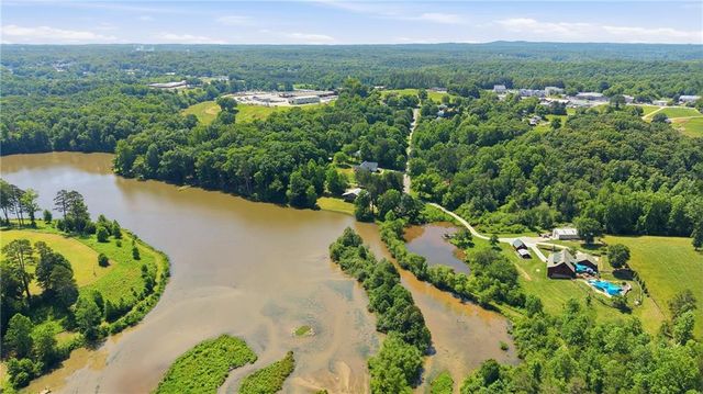 456 Oak Springs Road, Clarkesville, GA 30523