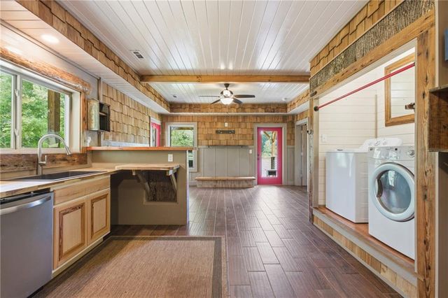 456 Oak Springs Road, Clarkesville, GA 30523
